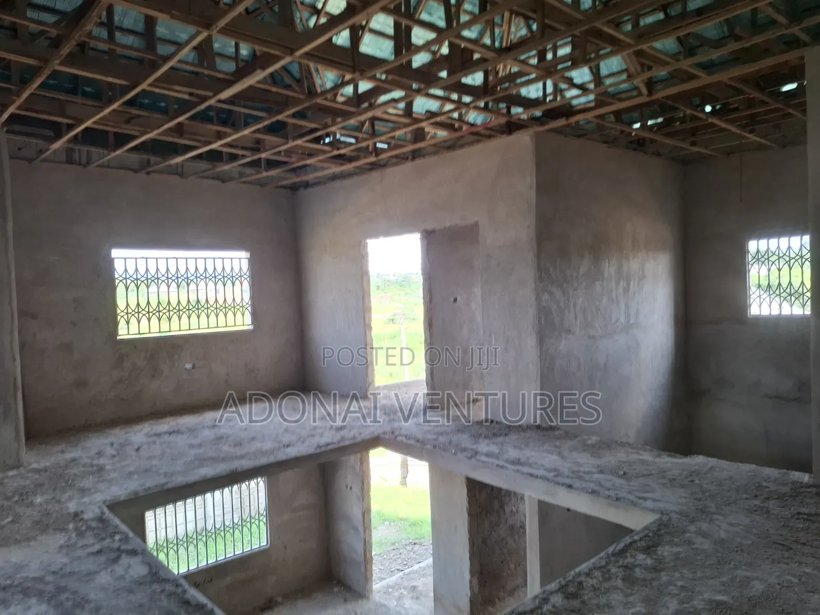 5bdrm House in New Aduapong, Kumasi Metropolitan for sale