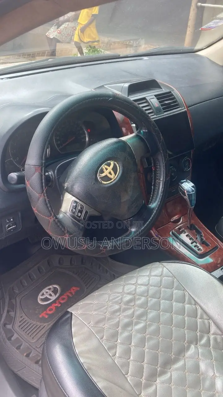 Toyota Corolla 2013 Silver