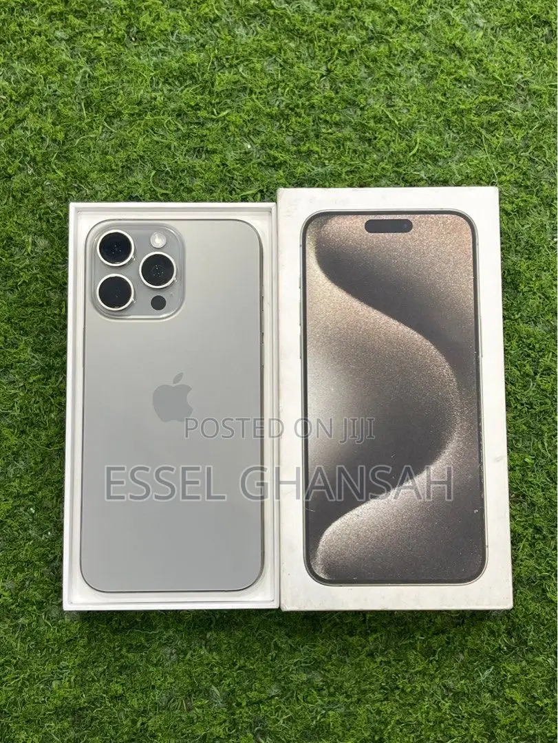 Apple iPhone 15 Pro Max 256 GB Silver