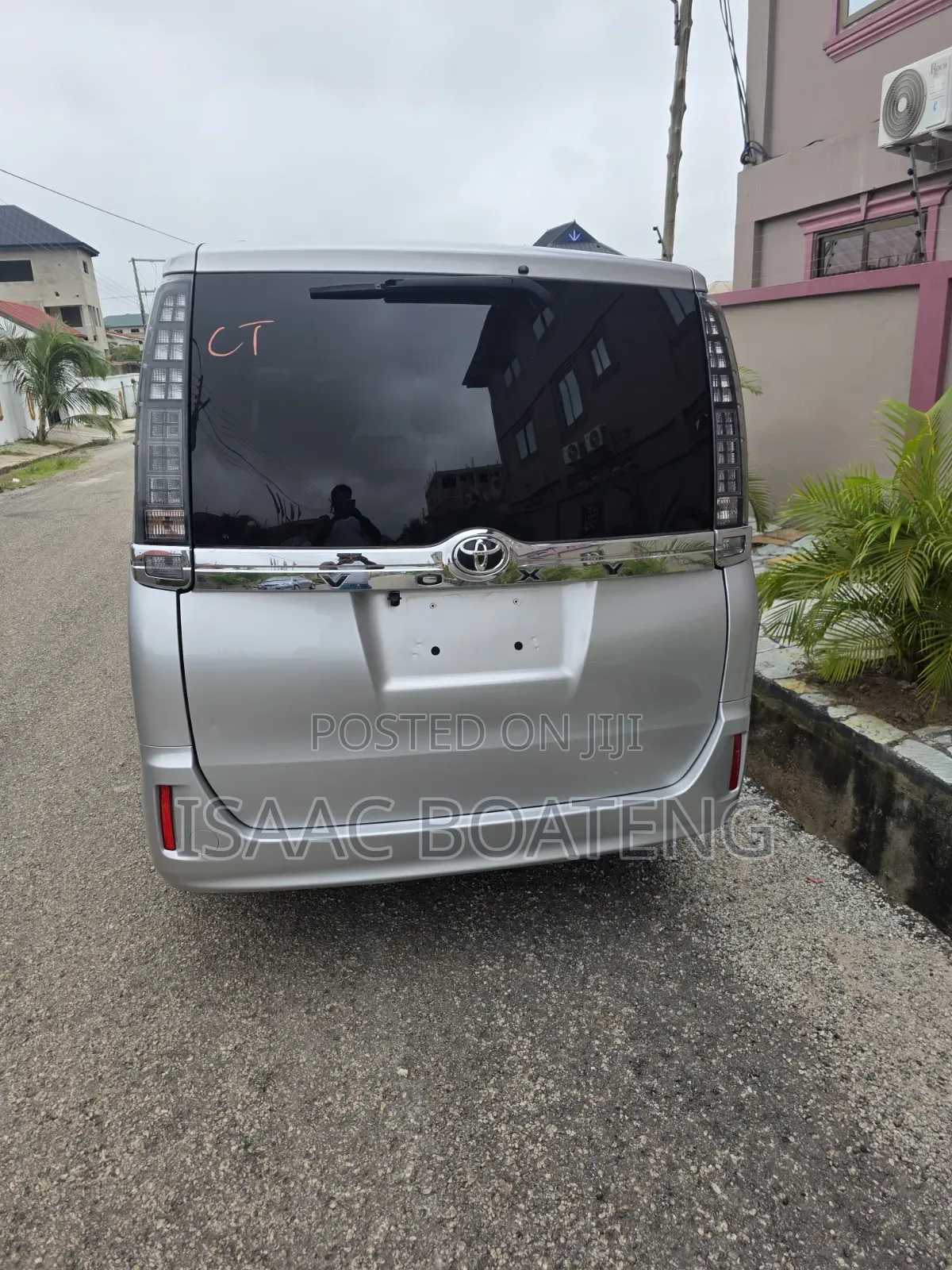 Toyota Voxy 2016 Silver