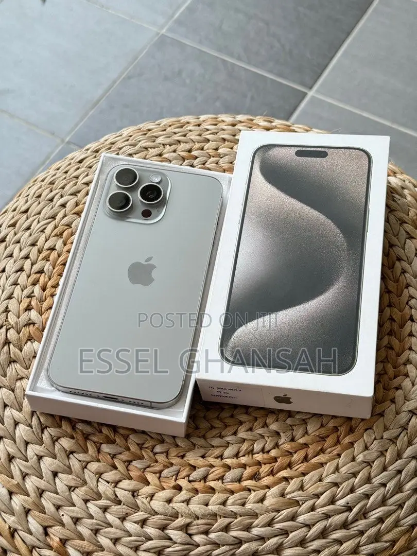 Apple iPhone 15 Pro Max 256 GB Silver