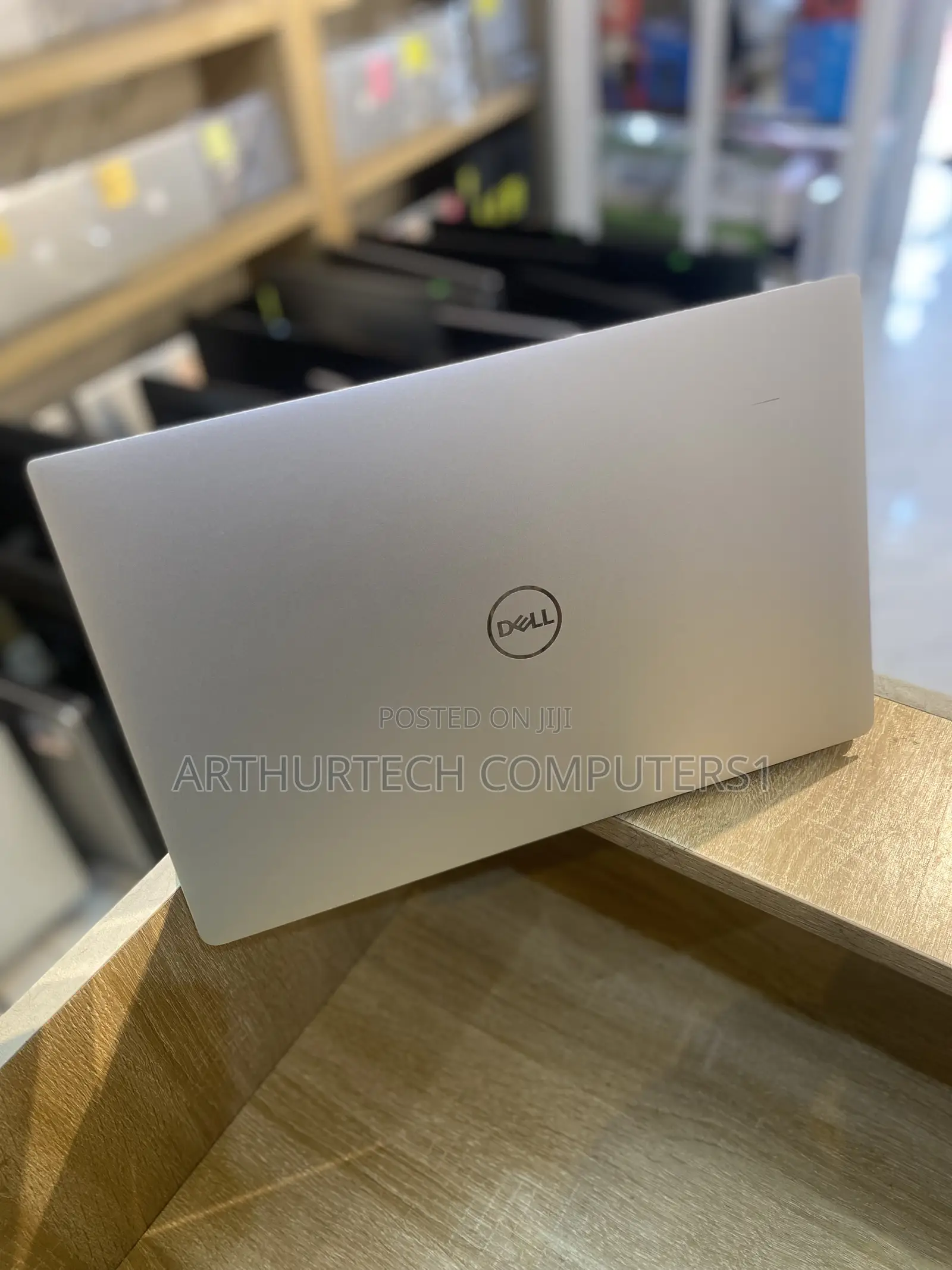 New Laptop Dell XPS 13 16GB Intel Core i5 SSD 512GB