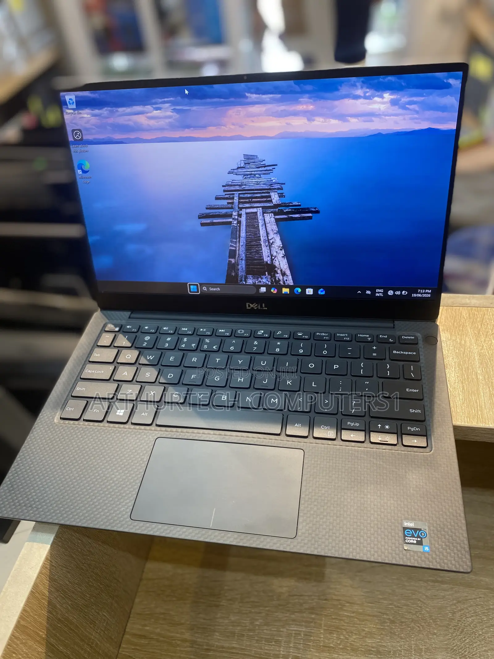 New Laptop Dell XPS 13 16GB Intel Core i5 SSD 512GB