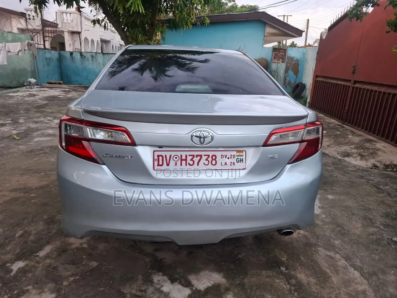 Toyota Camry SE 4dr Sedan (2.5L 4cyl 6A) 2014 Silver