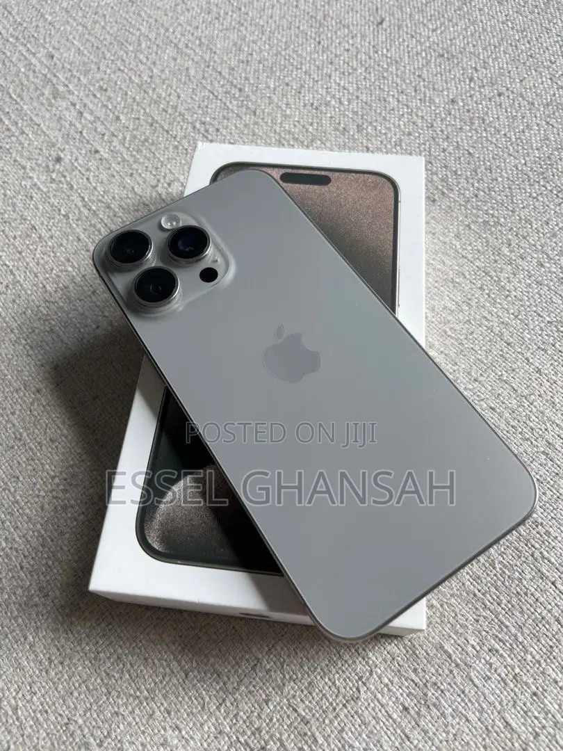Apple iPhone 15 Pro Max 256 GB Silver