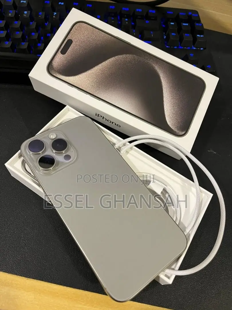 Apple iPhone 15 Pro Max 256 GB Silver