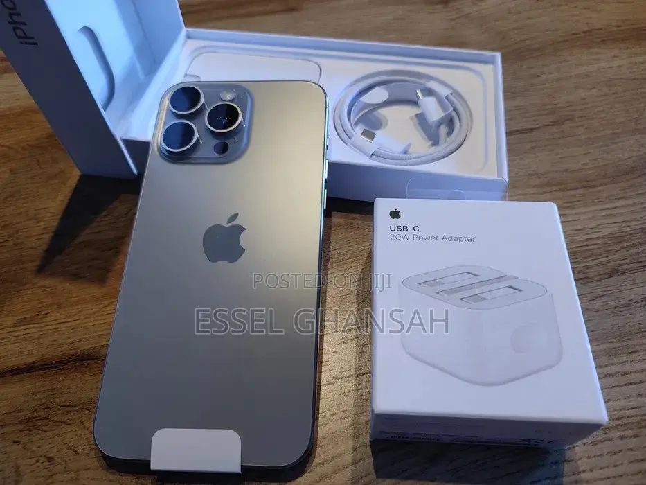 Apple iPhone 15 Pro Max 256 GB Silver