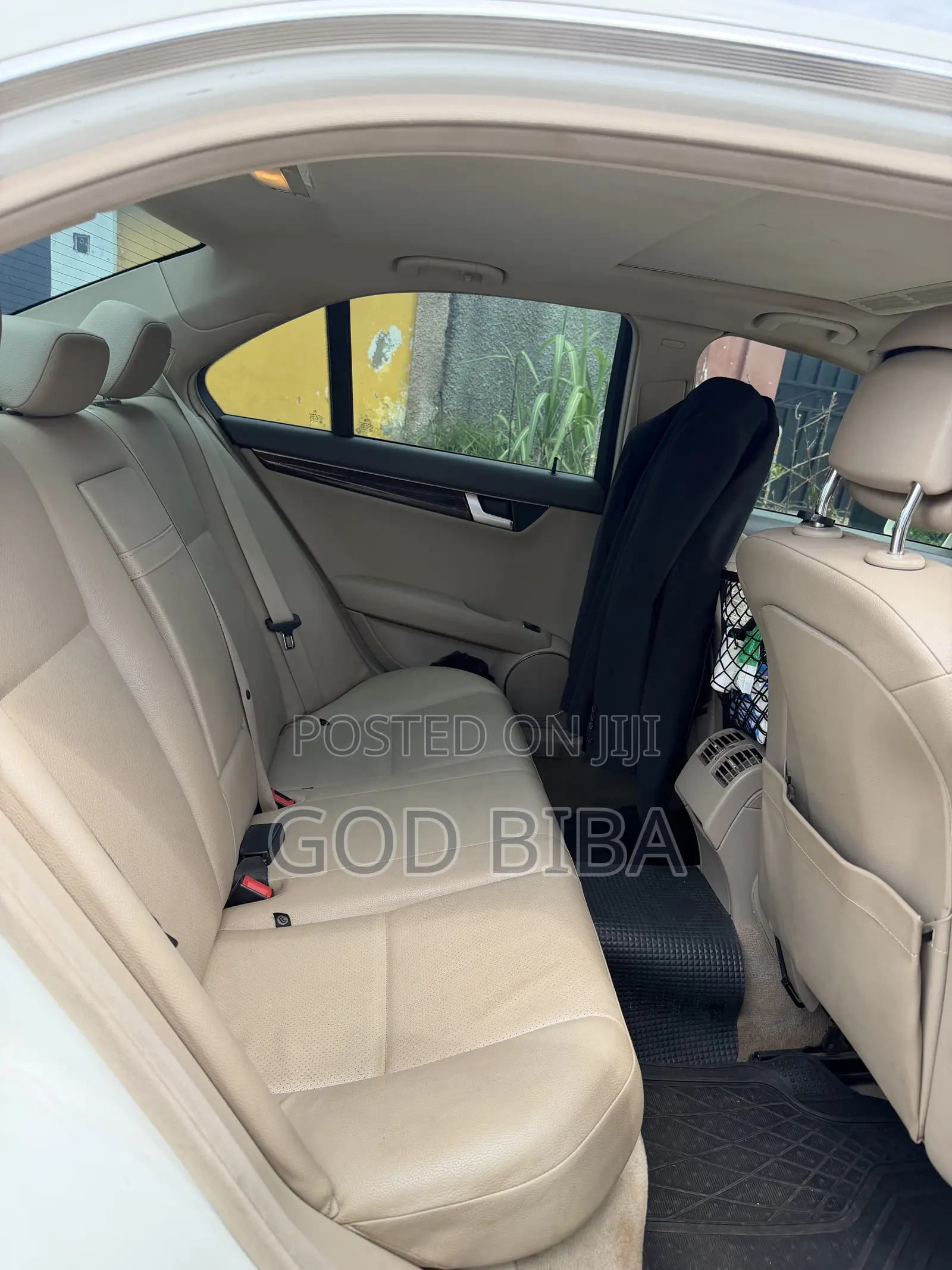 Mercedes-Benz C300 Luxury 4Matic Sedan AWD (3.5L 6cyl 7A) 2014 White