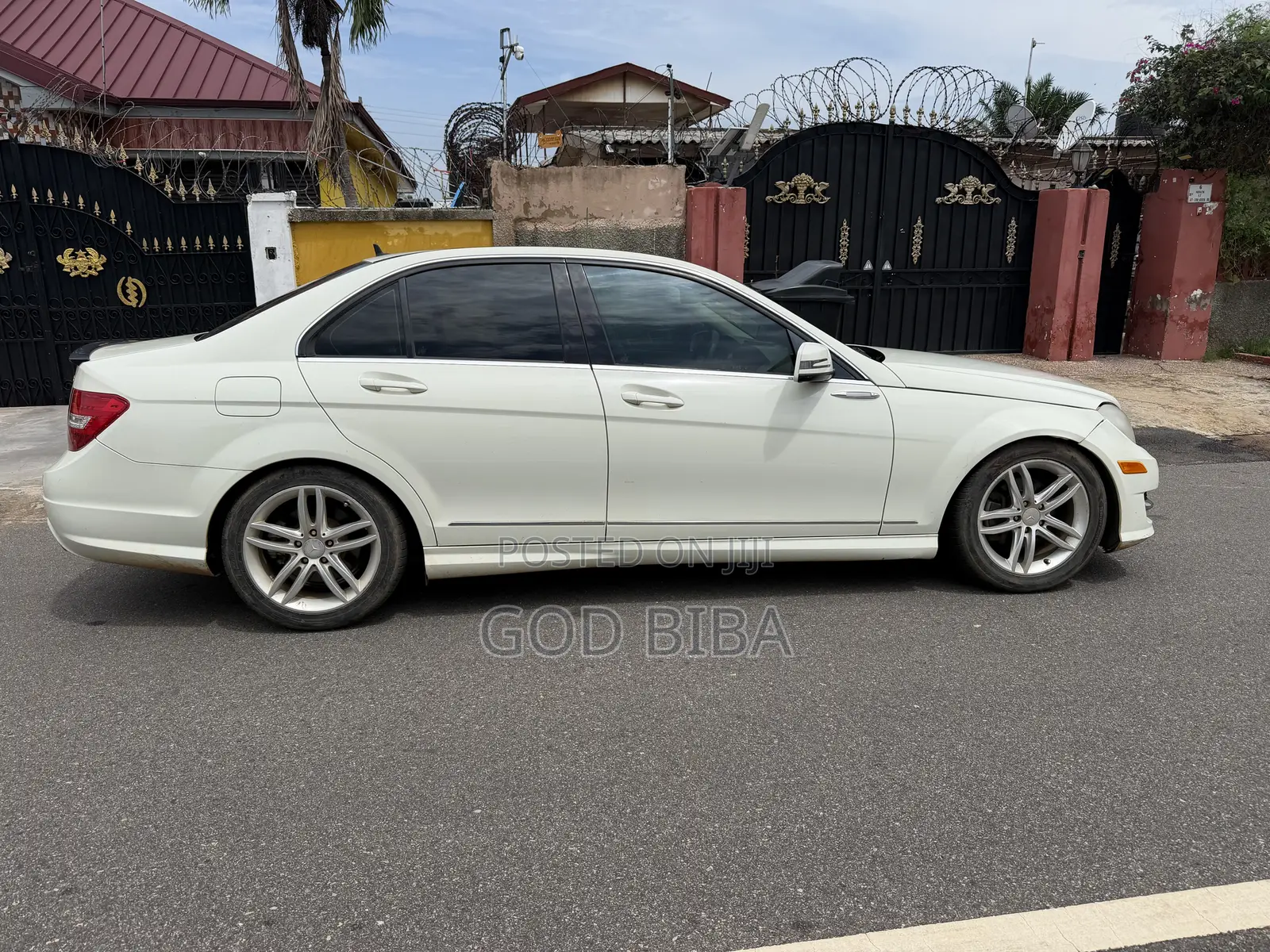 Mercedes-Benz C300 Luxury 4Matic Sedan AWD (3.5L 6cyl 7A) 2014 White