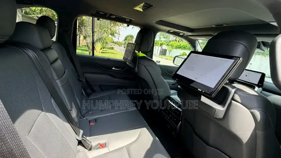 Lexus LX 2023 White