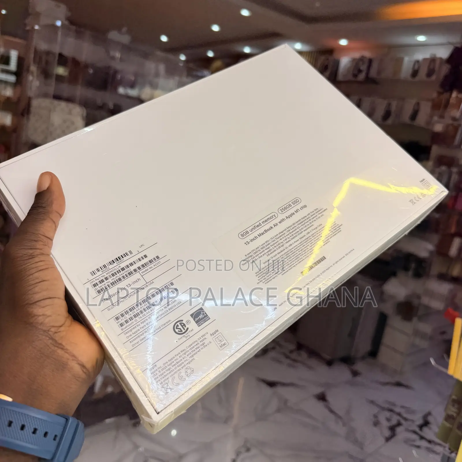 New Laptop Apple MacBook Air 8GB Apple M1 SSD 256GB