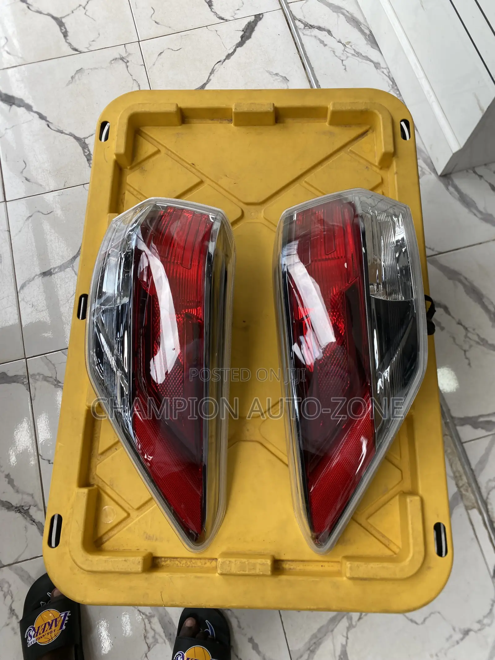 Highlander 2014-2015-2016 Tail Light