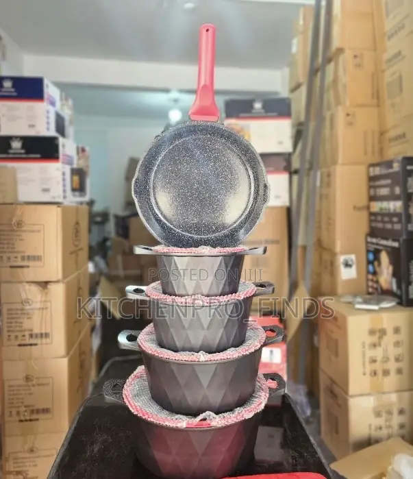Exclusive Kitchen Cookware