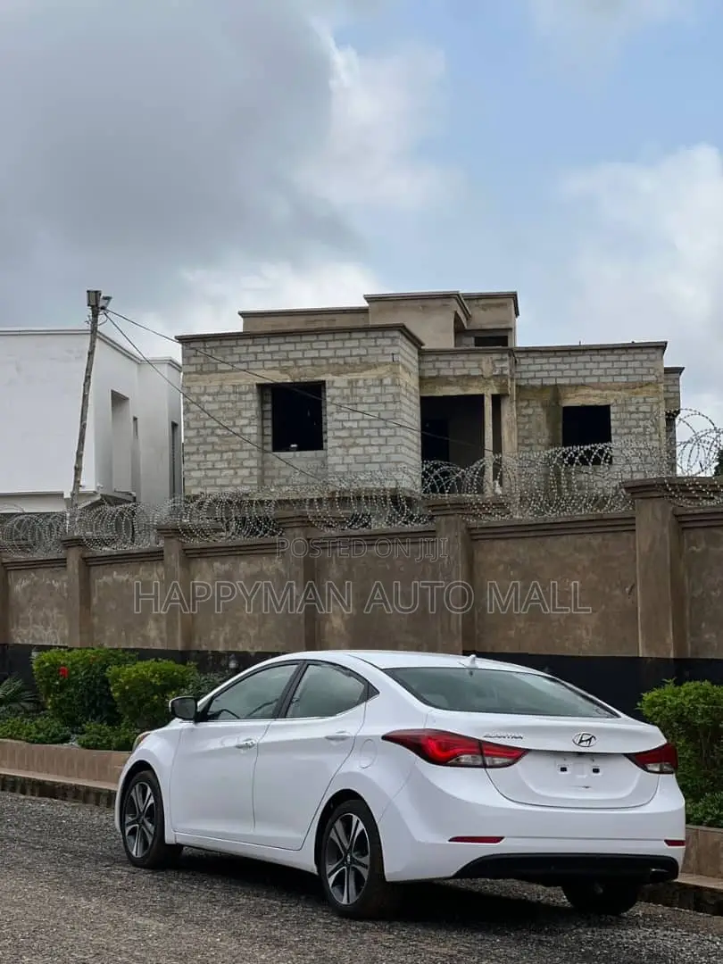 Hyundai Elantra Limited 4dr Sedan (1.8L 4cyl 6A) 2015 White