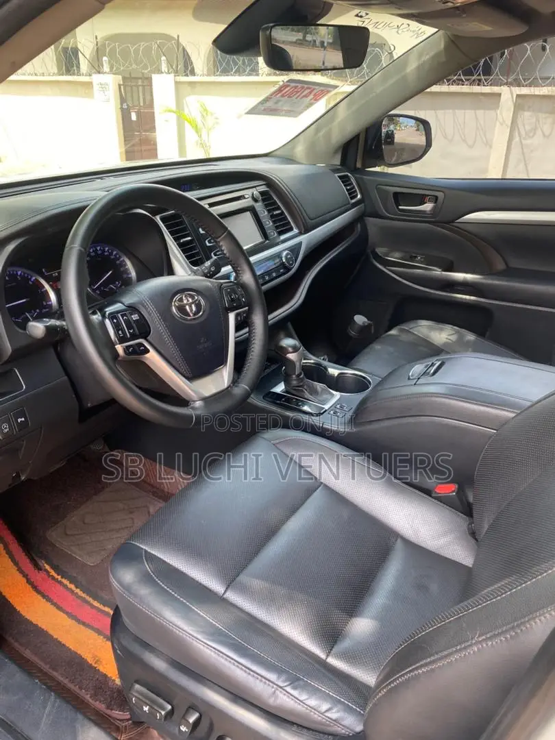 Toyota Highlander 2019 White