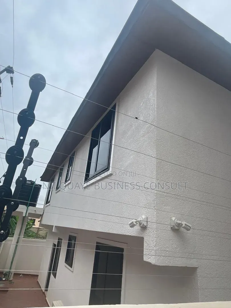 Furnished 4bdrm Mansion in Santasi Kotwi, Kumasi Metropolitan for sale