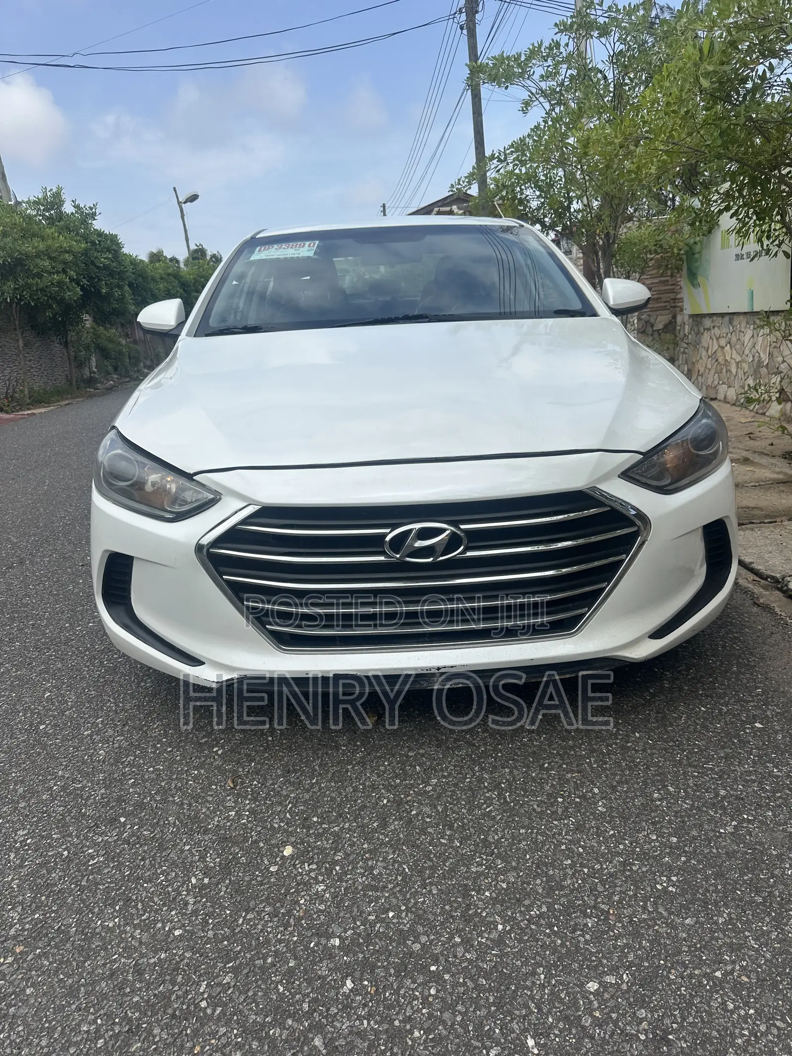 Hyundai Elantra SE Sedan FWD (2.0L 4cyl 6M) 2017 White