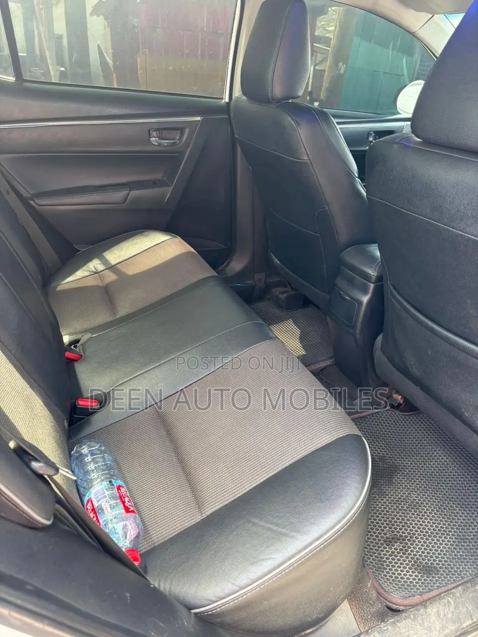 Toyota Corolla S 4dr Sedan (1.8L 4cyl CVT) 2015 White