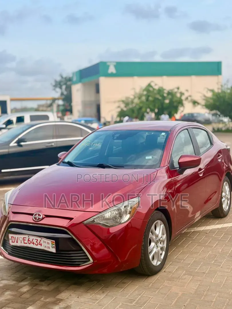 Scion iA Base 2016 Red
