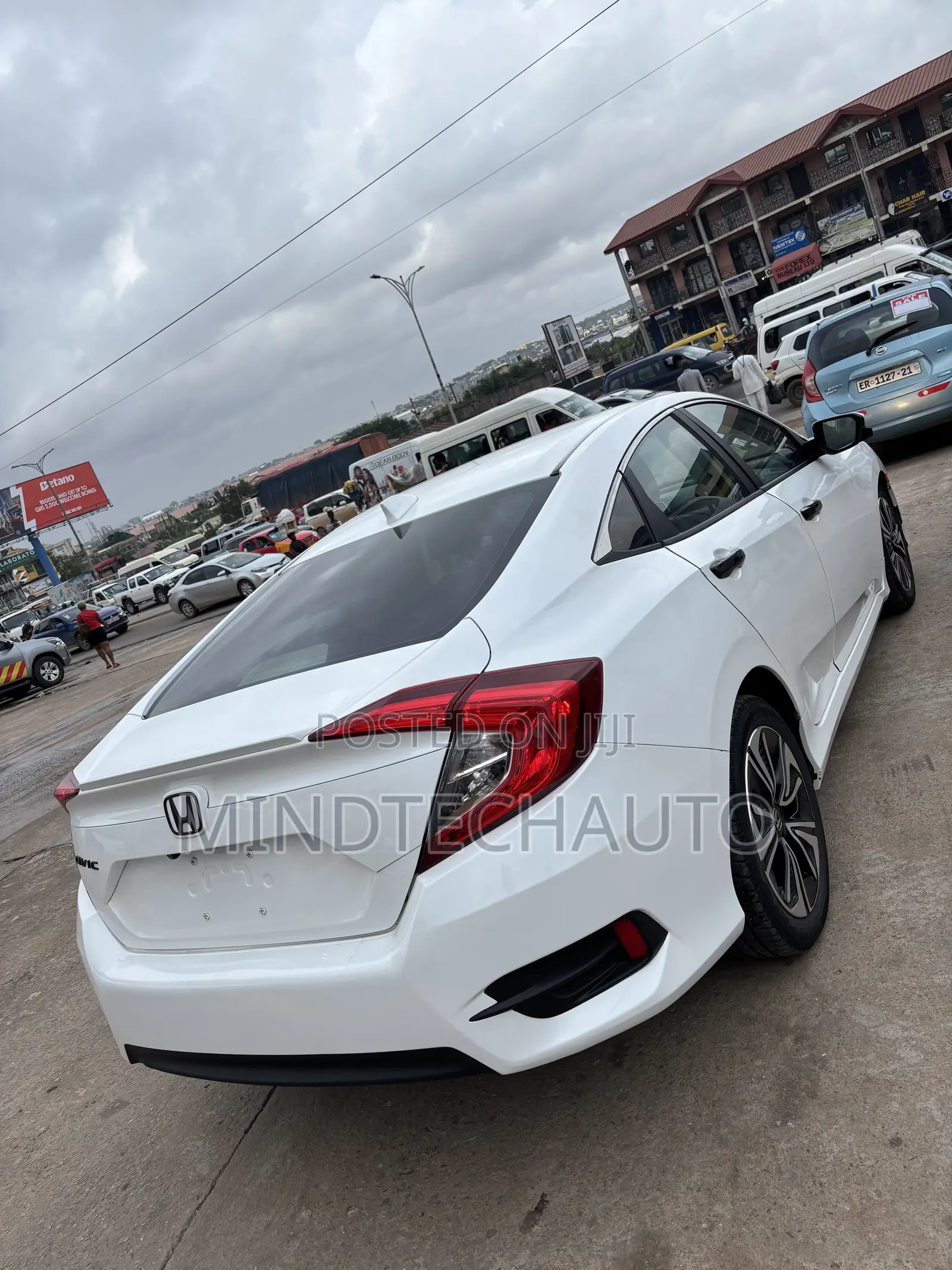 Honda Civic EX-L Sedan 2018 White