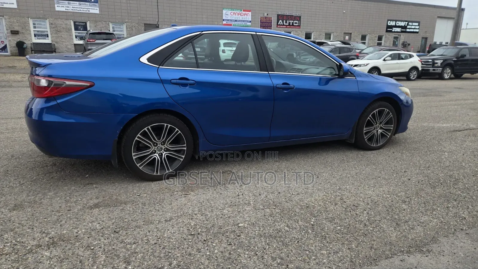 Toyota Camry 2016 Blue