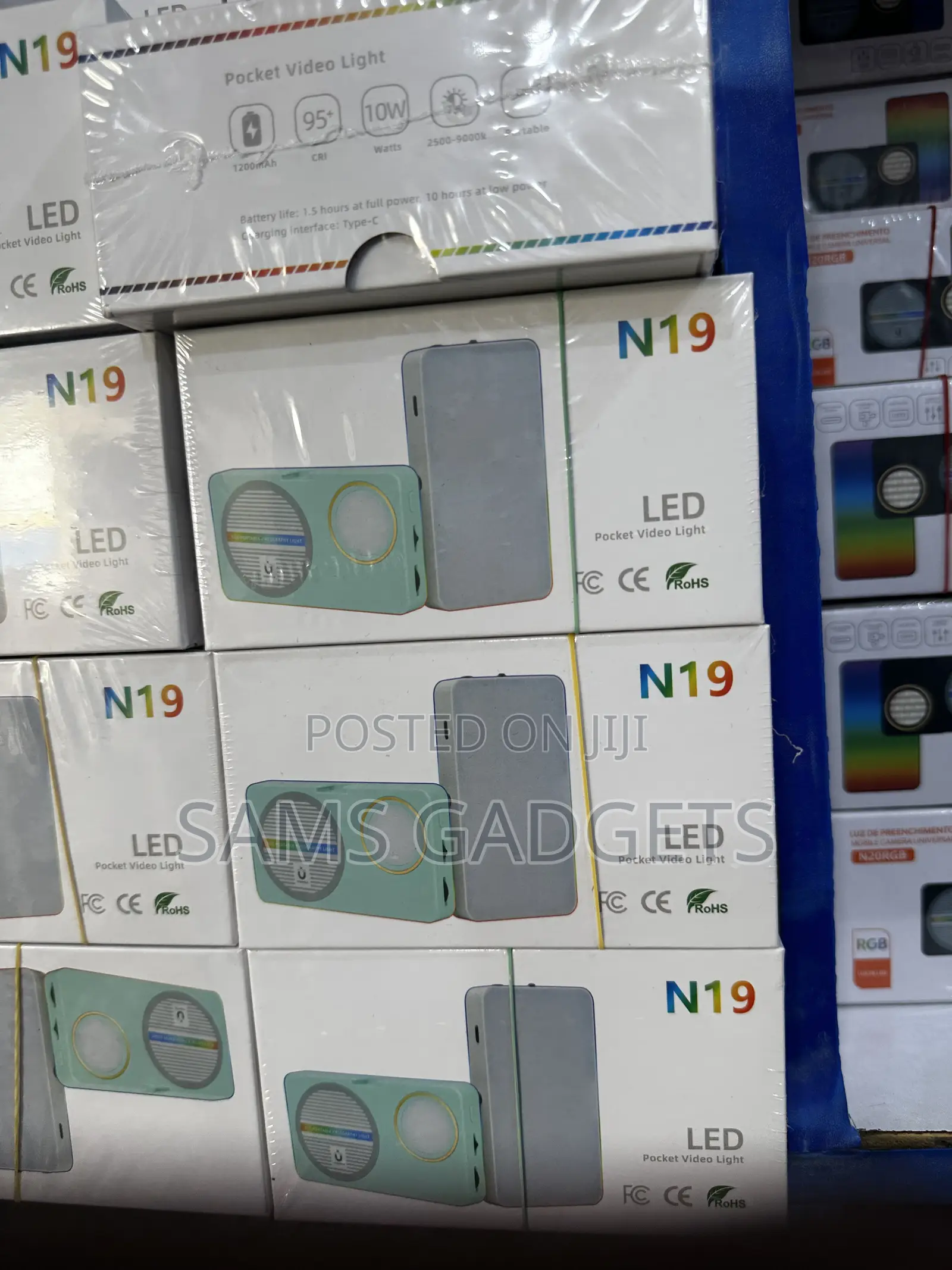 Brand New D8 Magsafe Magnetic Led Fill Lights (With Mirror Stand)