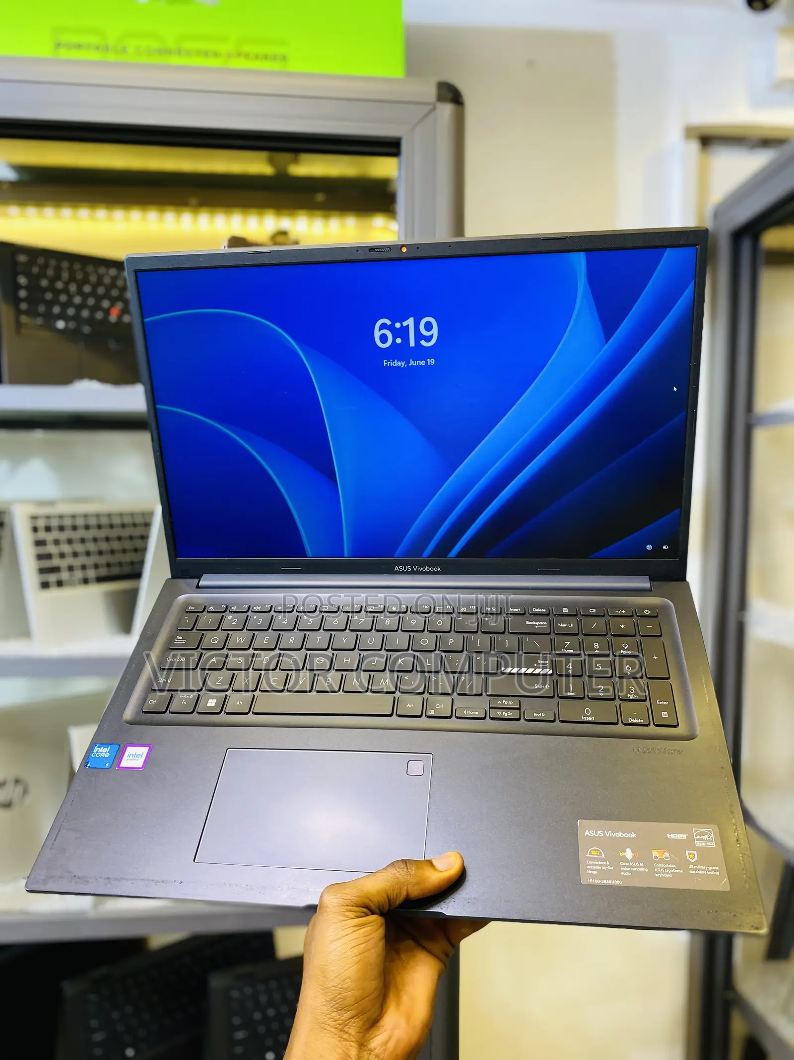 Laptop Asus VivoBook Pro 17 N705UD 8GB Intel Core i5 SSD 256GB