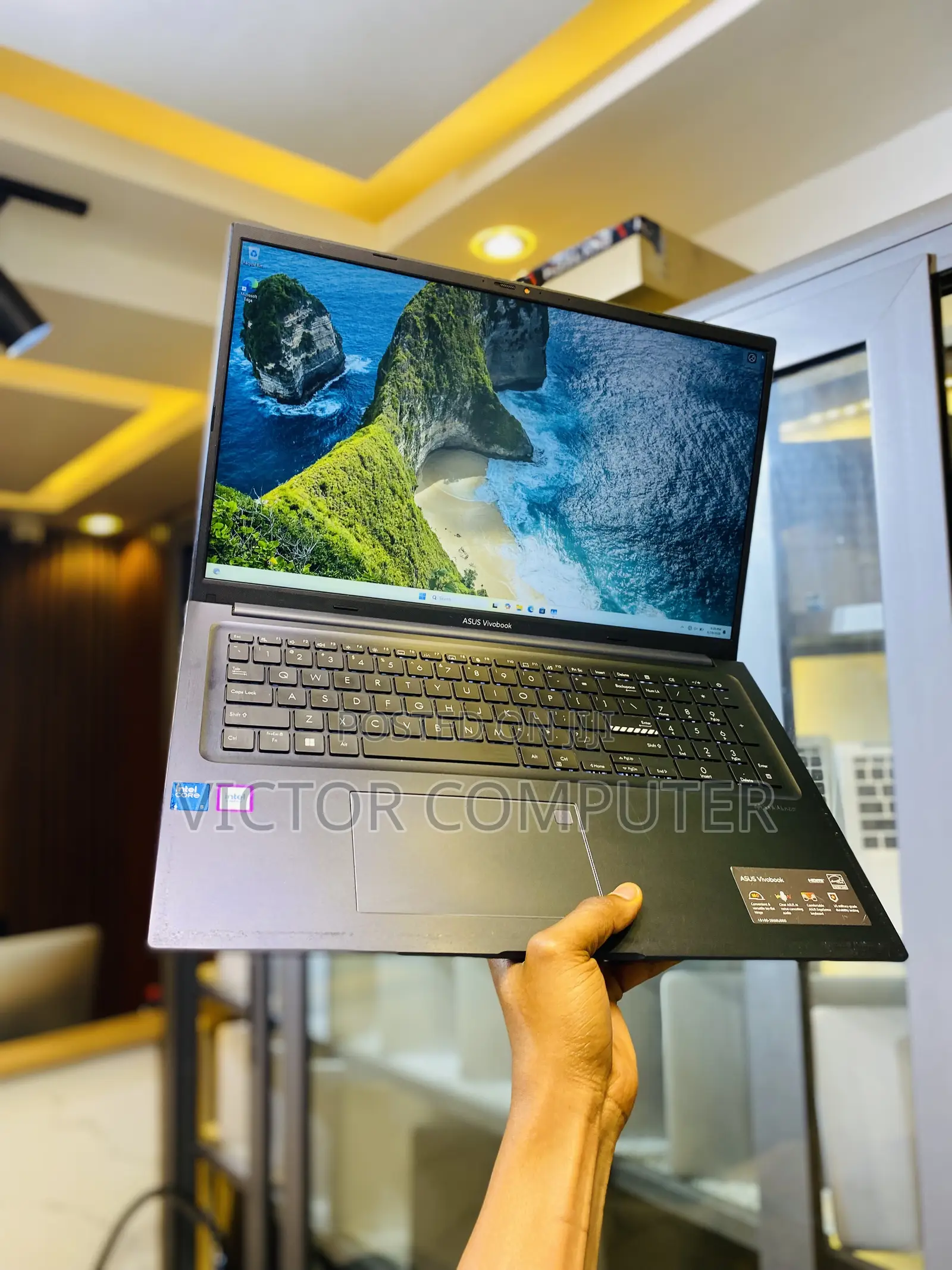 Laptop Asus VivoBook Pro 17 N705UD 8GB Intel Core i5 SSD 256GB