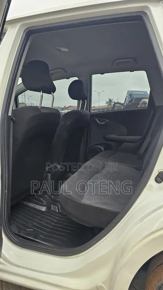 Honda Fit Automatic 2012 White