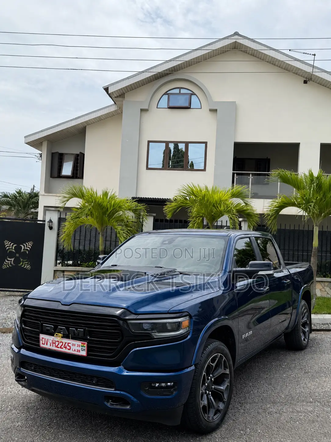 RAM 1500 2021 Blue
