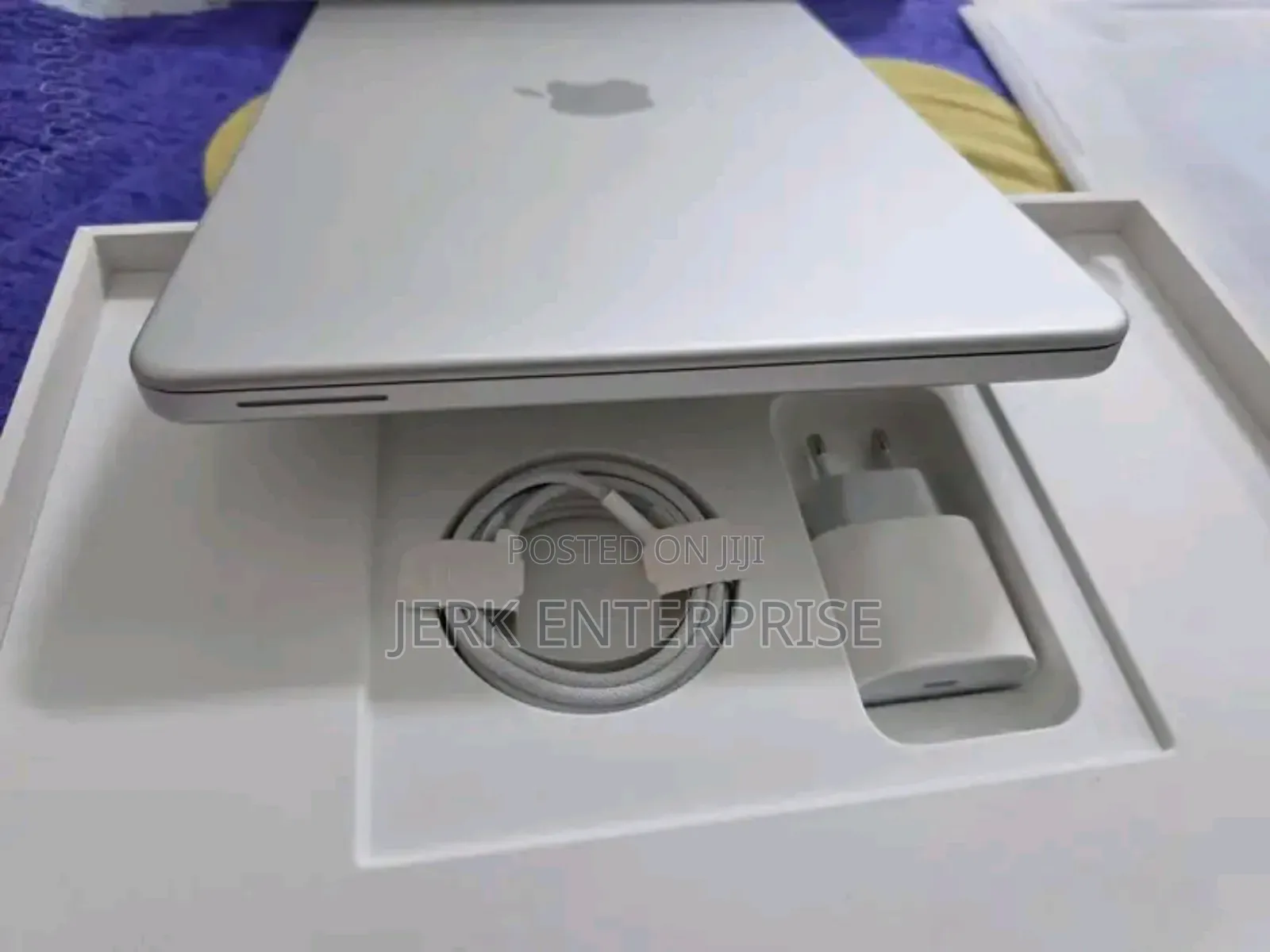 New Laptop Apple MacBook Neo 2026 8GB Apple M5 Pro SSD 256GB