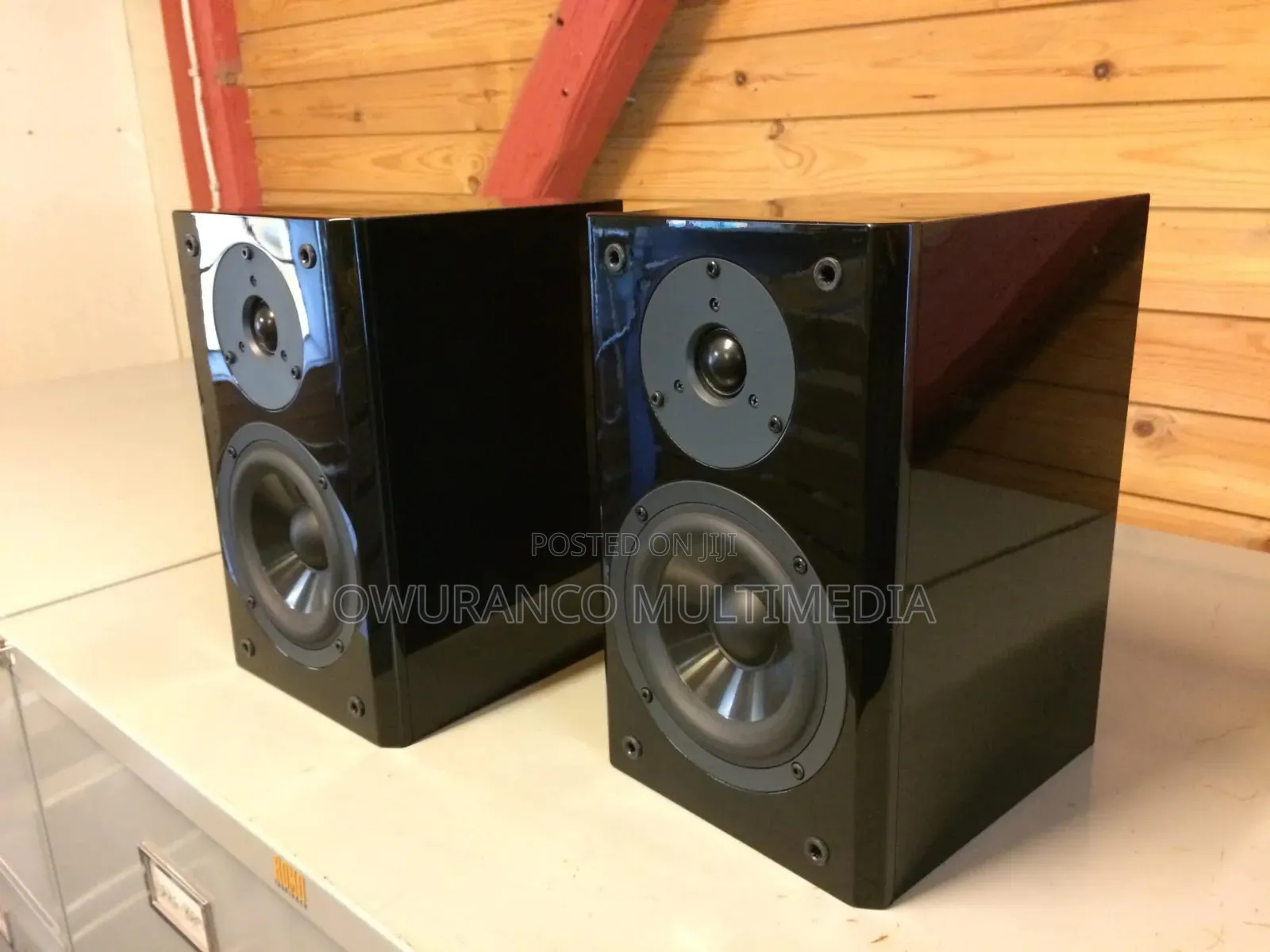 Yamaha Pianocraft Nx-E200
Loudspeakers Bookshelf