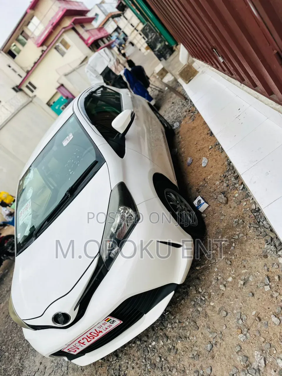Toyota Vitz 1.3 AWD 5dr 2015 White