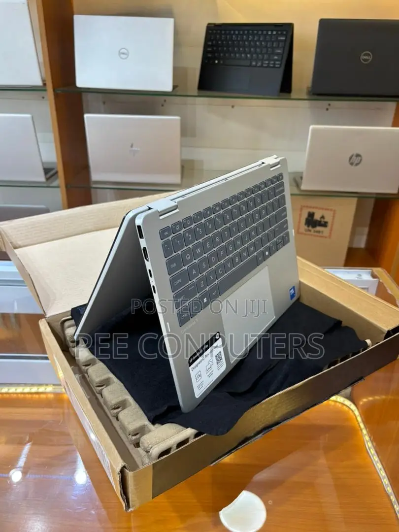 New Laptop HP OmniBook 5 Flip 14-fp0023dx 16GB Intel Core 7 SSD 512GB