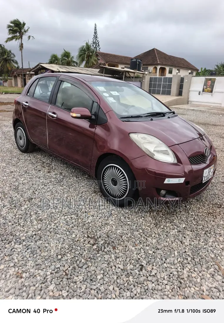 Toyota Vitz 2010 Brown