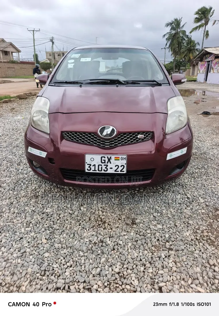 Toyota Vitz 2010 Brown