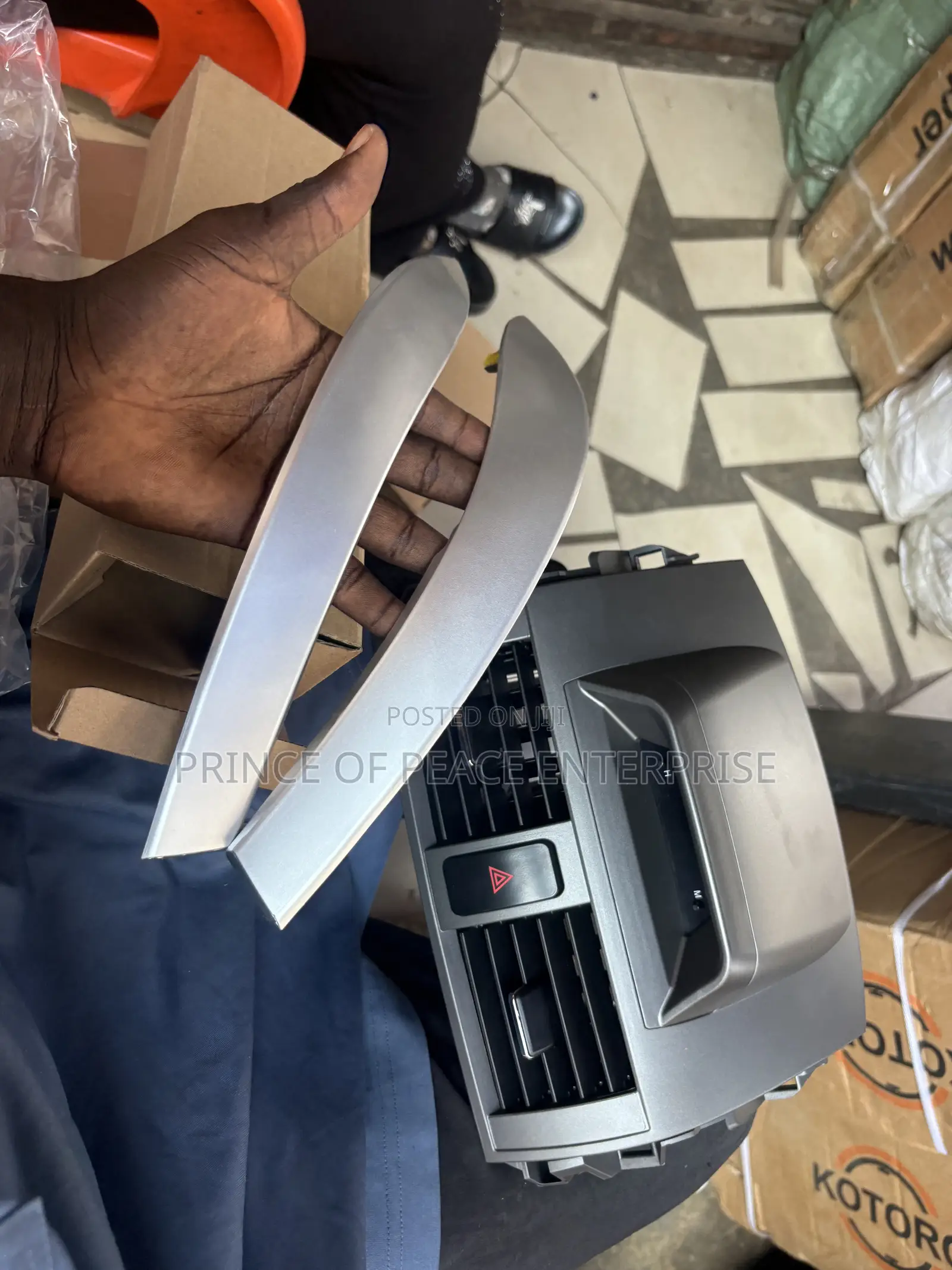 Corolla 2013 Top Dashboard Console, Tape Side Trim and Ac Blower