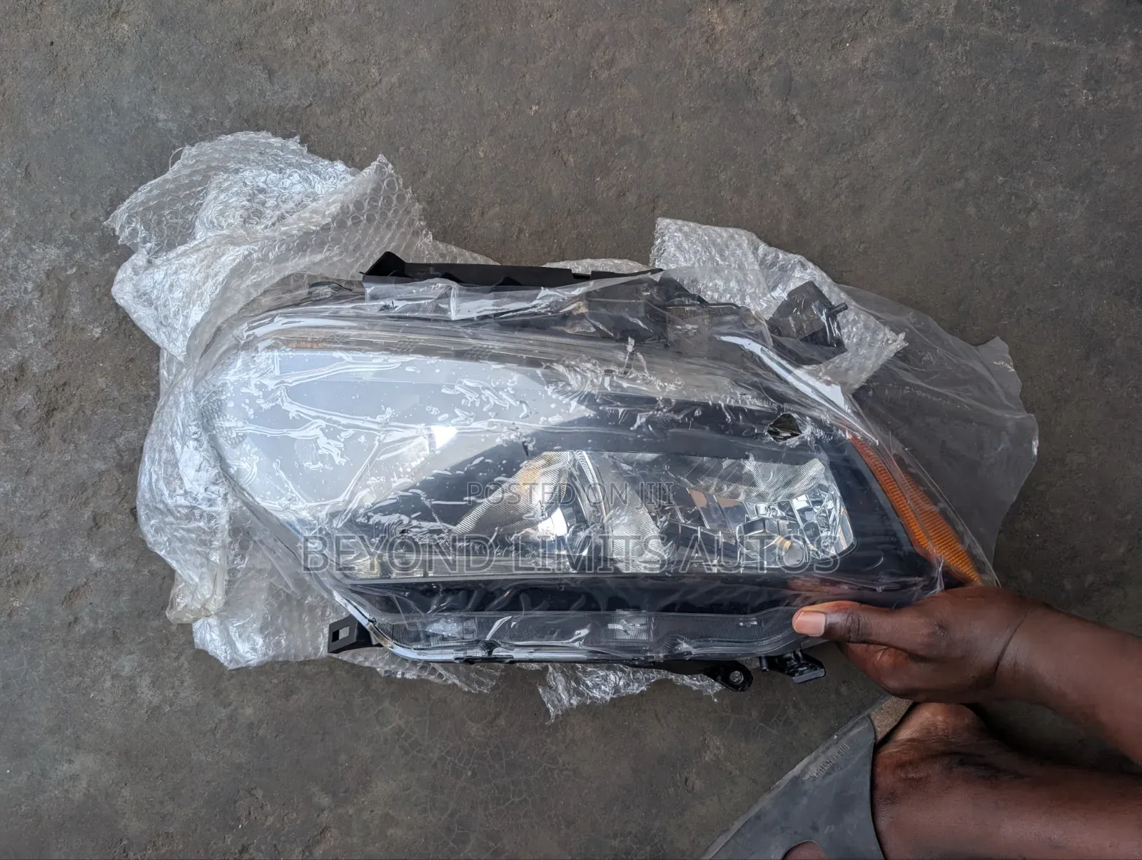 Nissan Rogue 2014,2015,2016 Headlight Normal