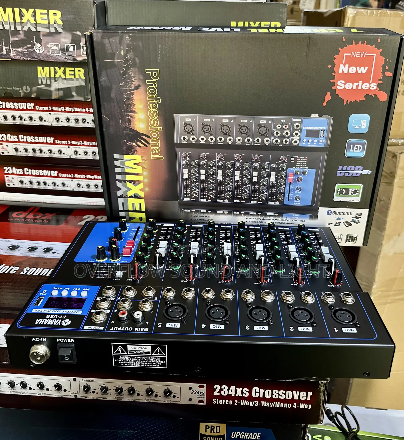 Yamaha F7 7-Channels Live Mixer