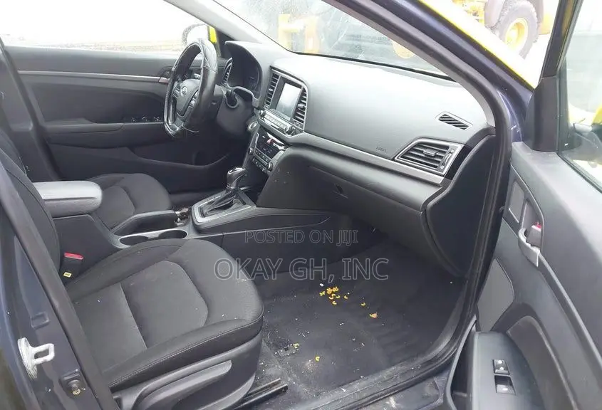 Hyundai Elantra 2017 Yellow