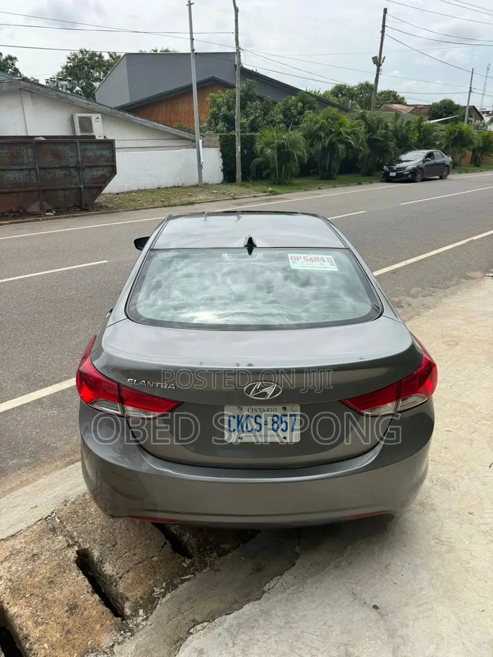 Hyundai Elantra GLS Sedan FWD (1.8L 4cyl 6A) 2013 Gray