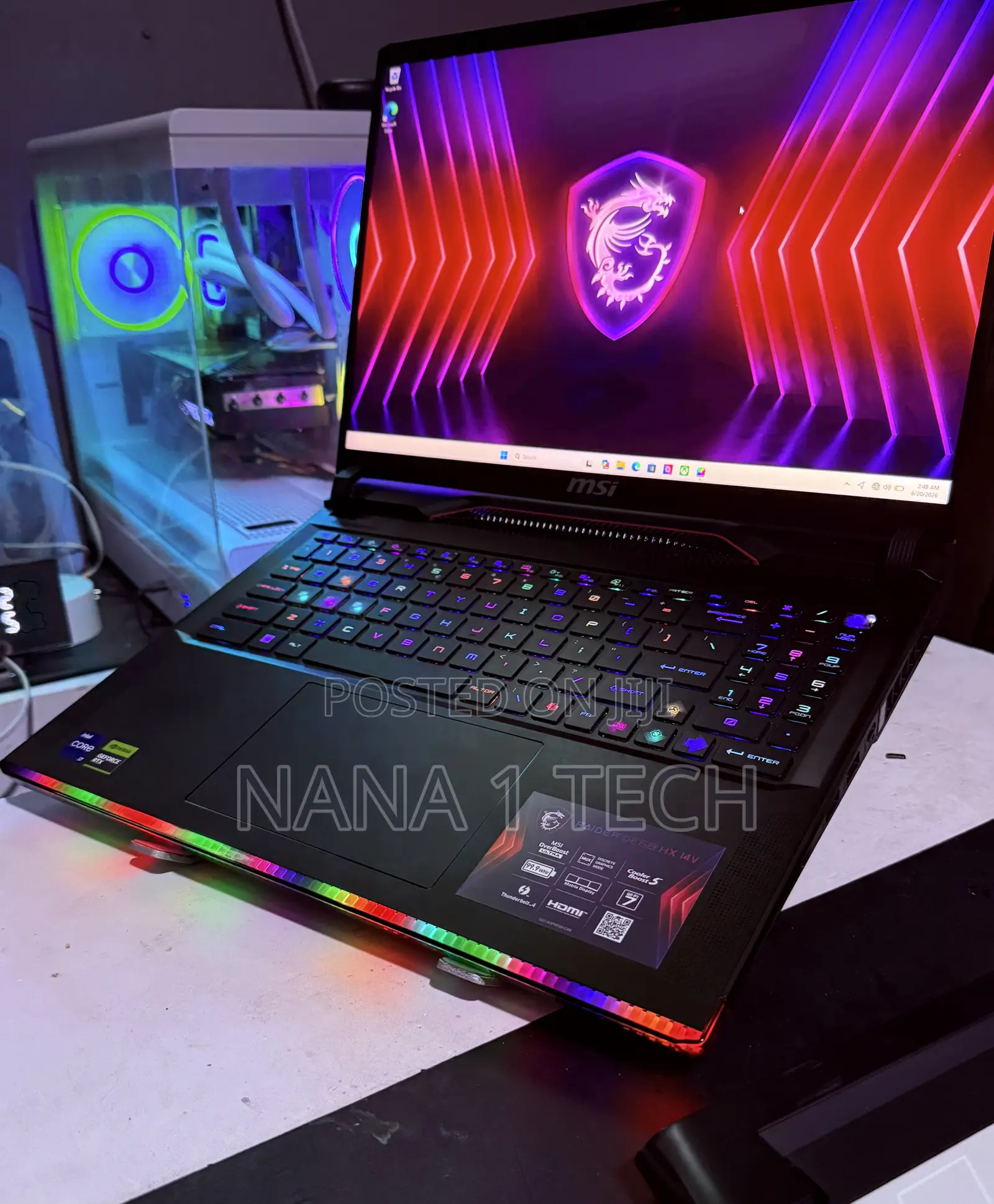 Laptop MSI Raider GE68HX 13VI-202US 16GB Intel Core i7 SSD 1.5T