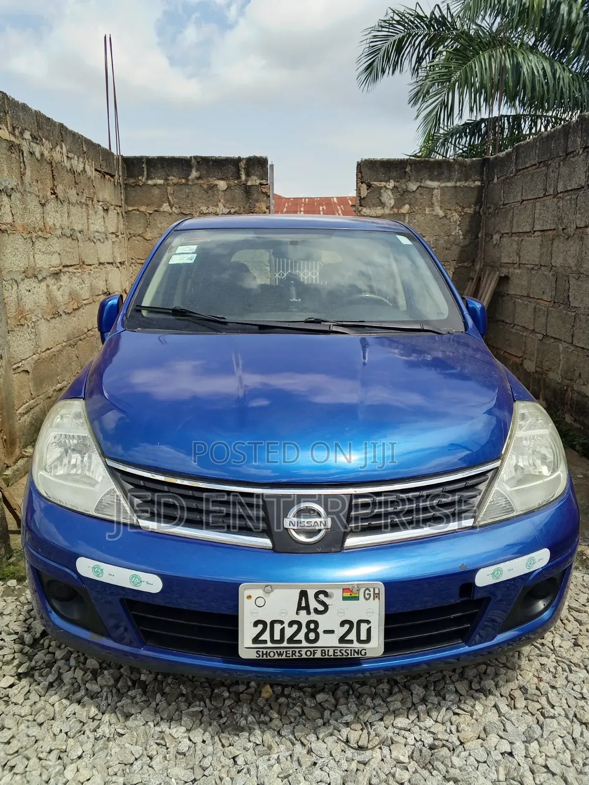 Nissan Versa 2010 Blue