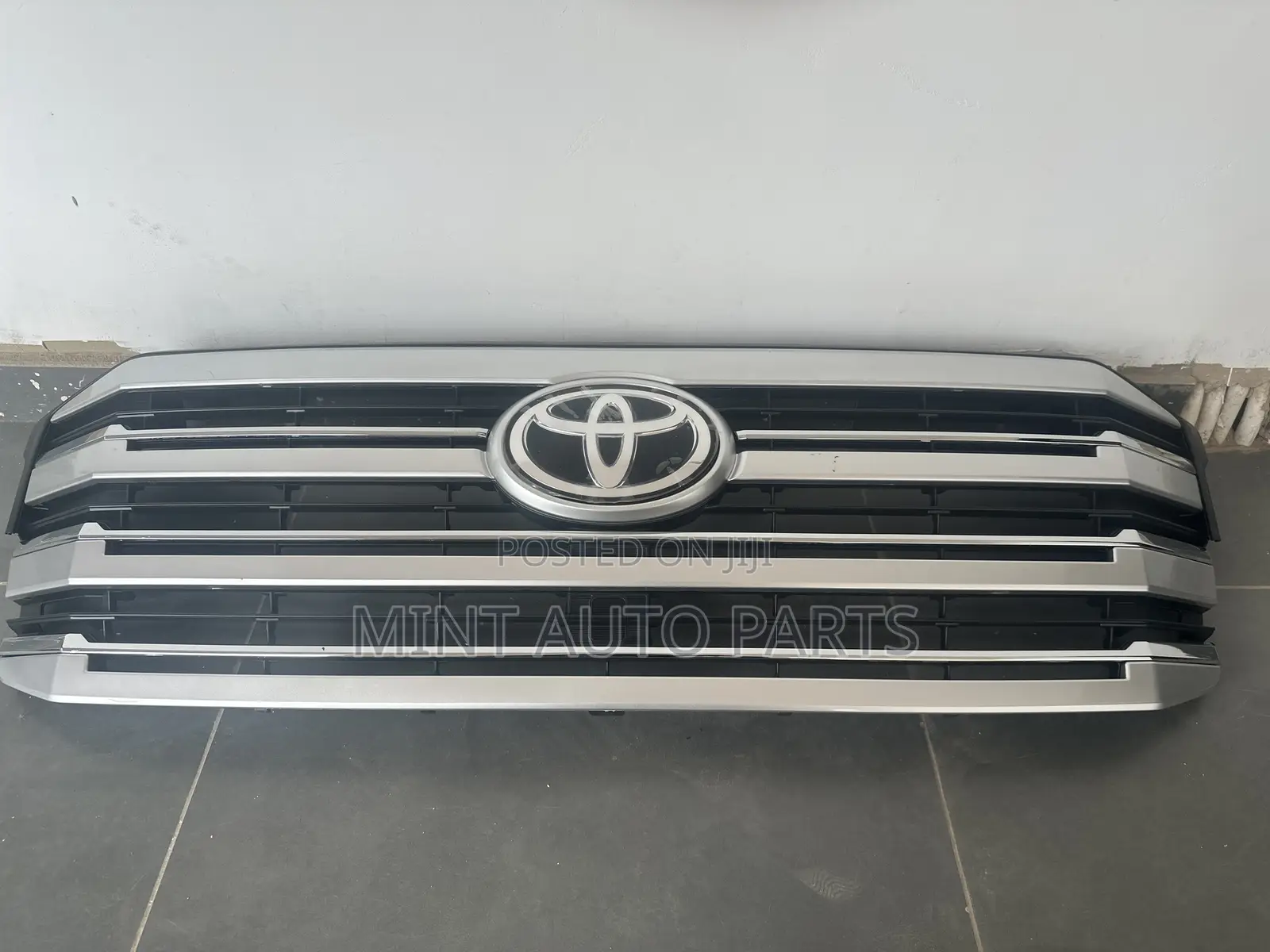 Land Cruiser Lc300 Grill