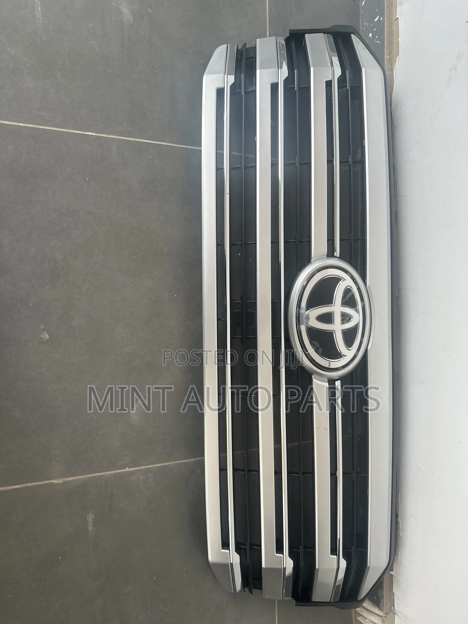 Land Cruiser Lc300 Grill