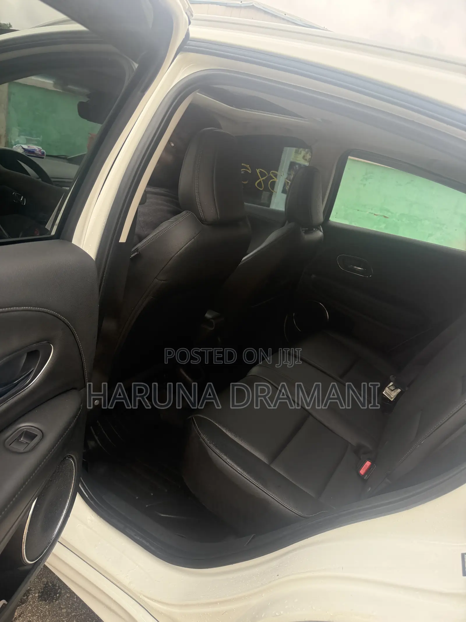 Honda HR-V Touring AWD 2020 White