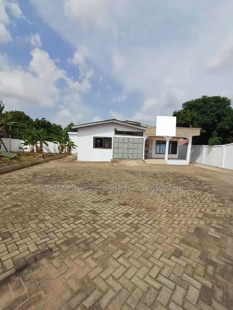 3bdrm House in Owusu Ansah for rent