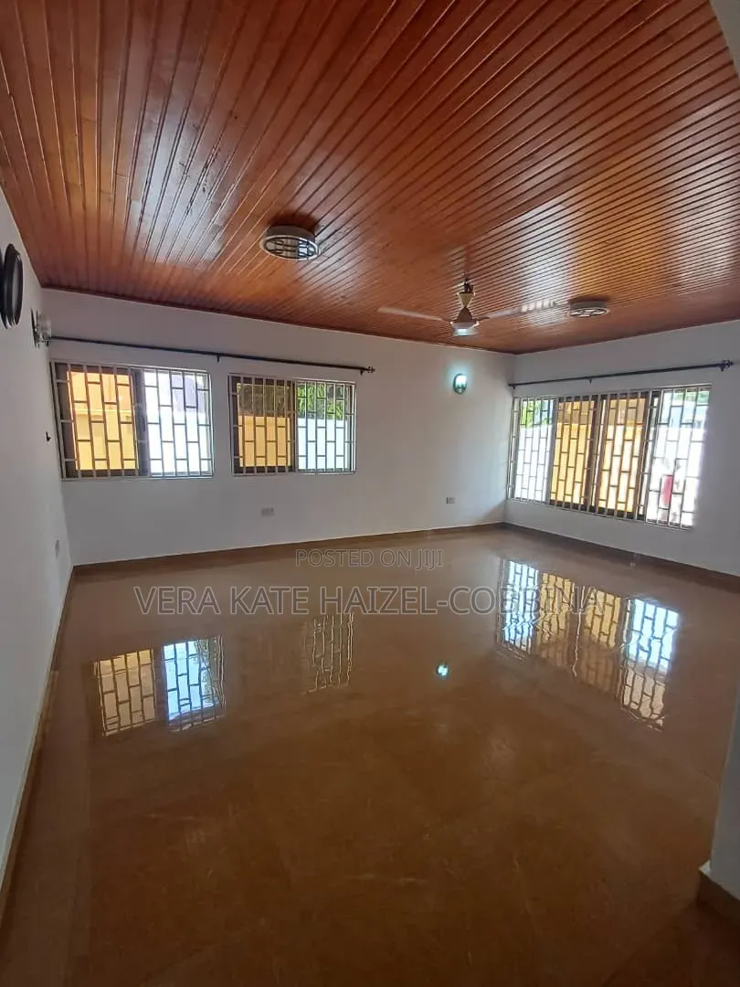 3bdrm House in Owusu Ansah for rent