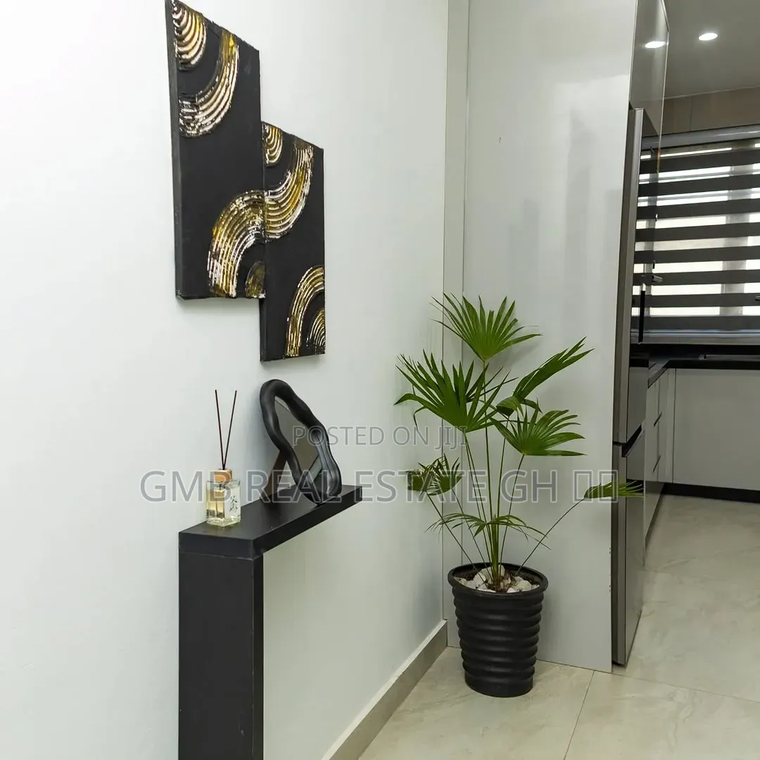 Furnished 1bdrm Apartment in School Junction for sale