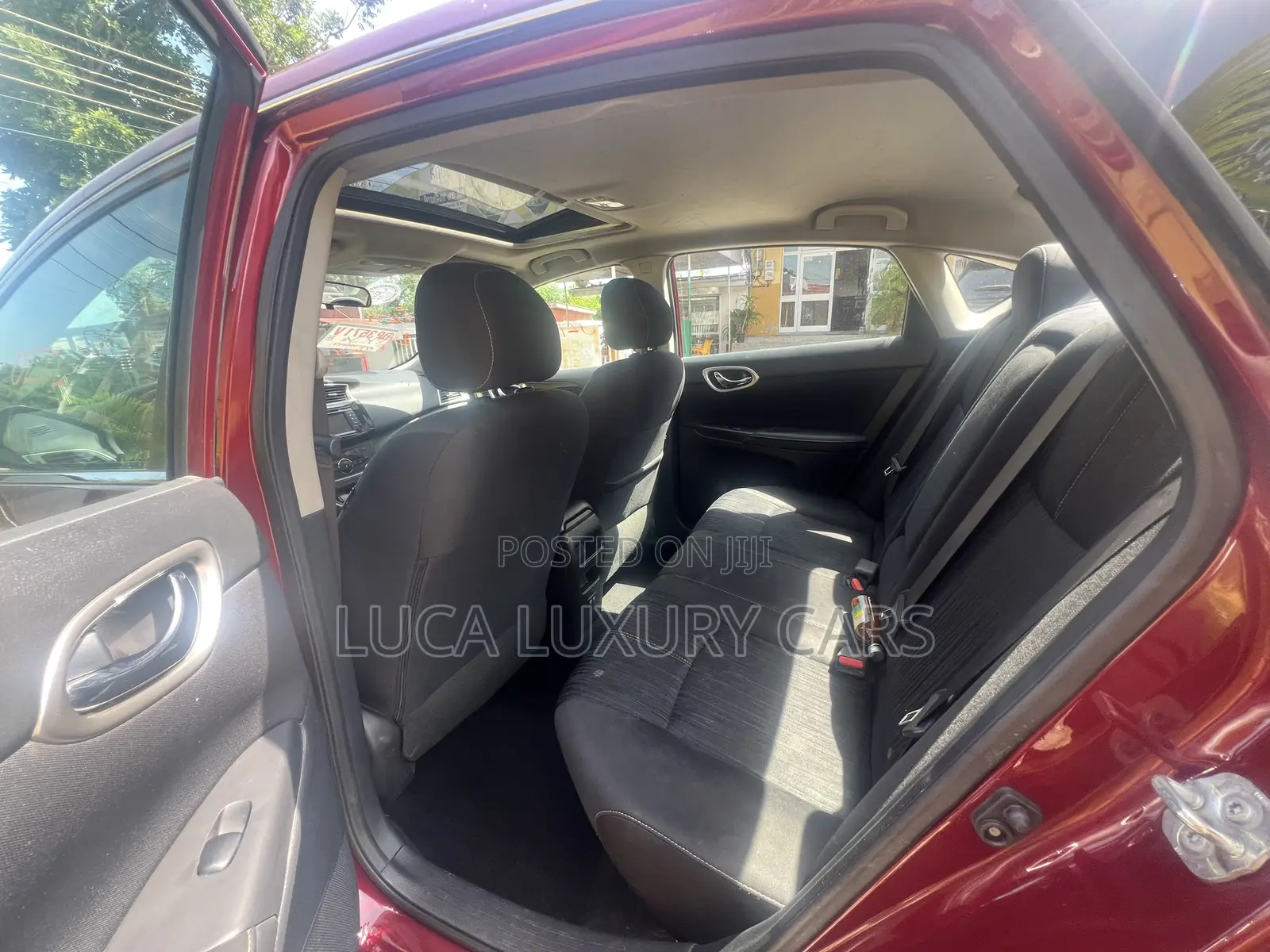 Nissan Sentra 2018 Red